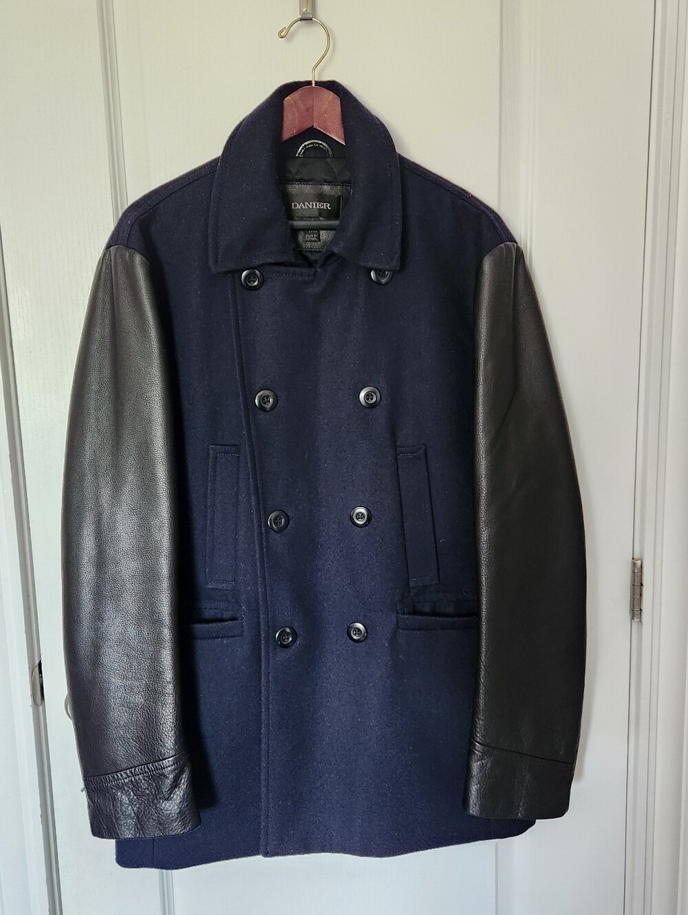 Men's Danier Wool and Leather Peacoat Size Large